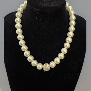 Vintage Cc USA Large Faux Pearl Rhinestone Short  Necklace